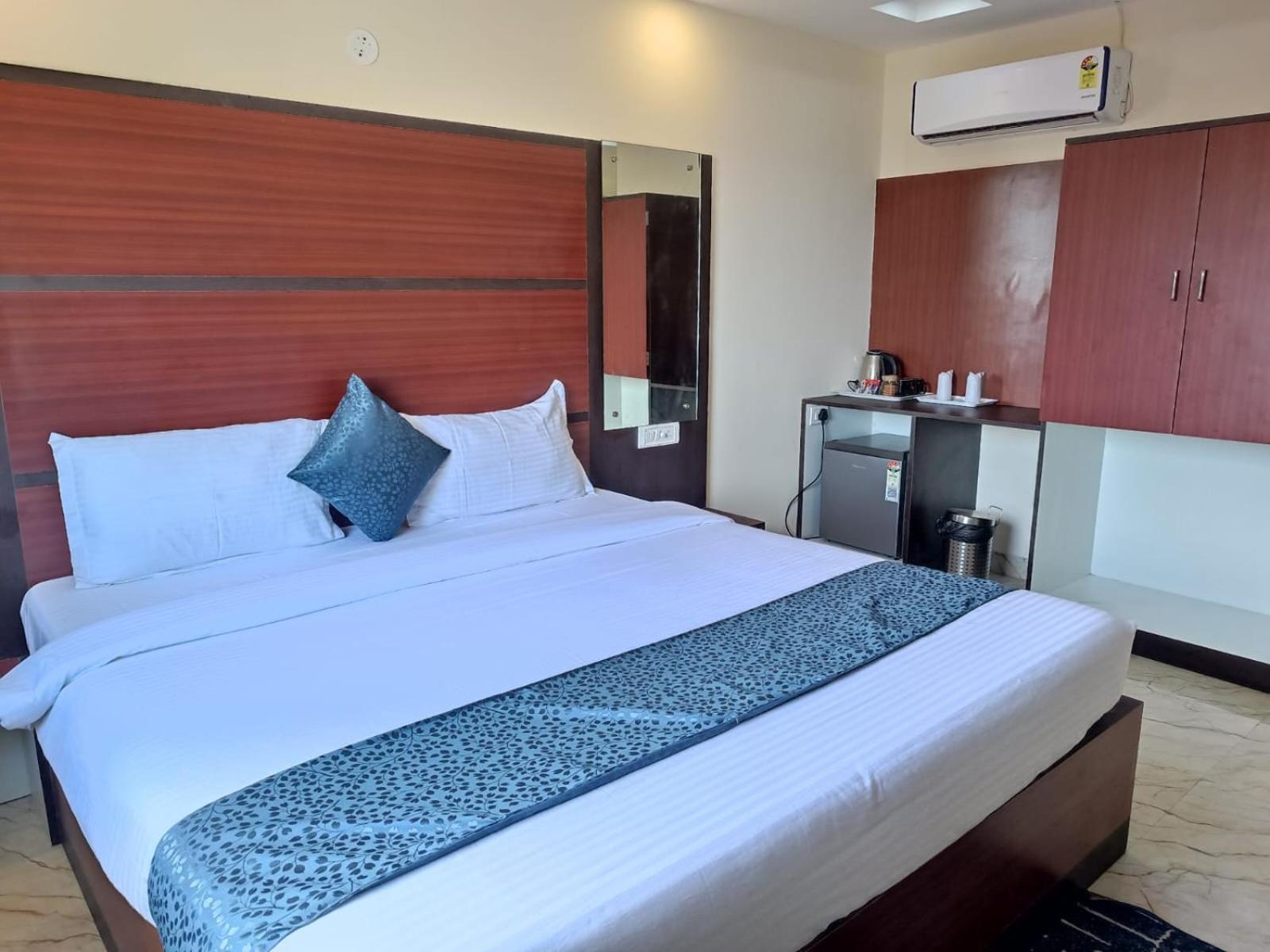 Mom Hotel - Unit Of Mom Hotel Puri Eksteriør bilde